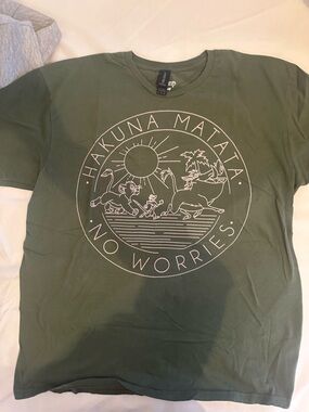 Disney Men's Olive Green Hakuna Matata Short Sleeve Tee